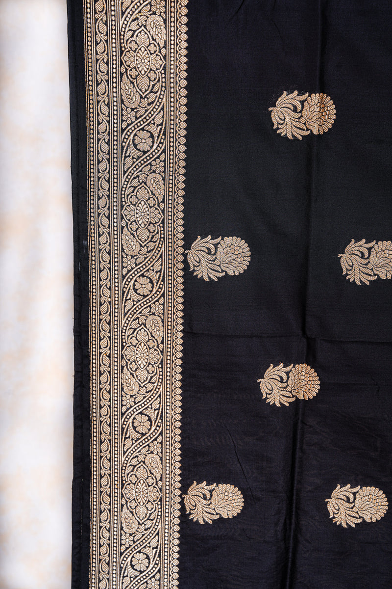 Real Zari Handloom Kadhua Banarasi Katan Silk Saree - Butidar - Black Floral