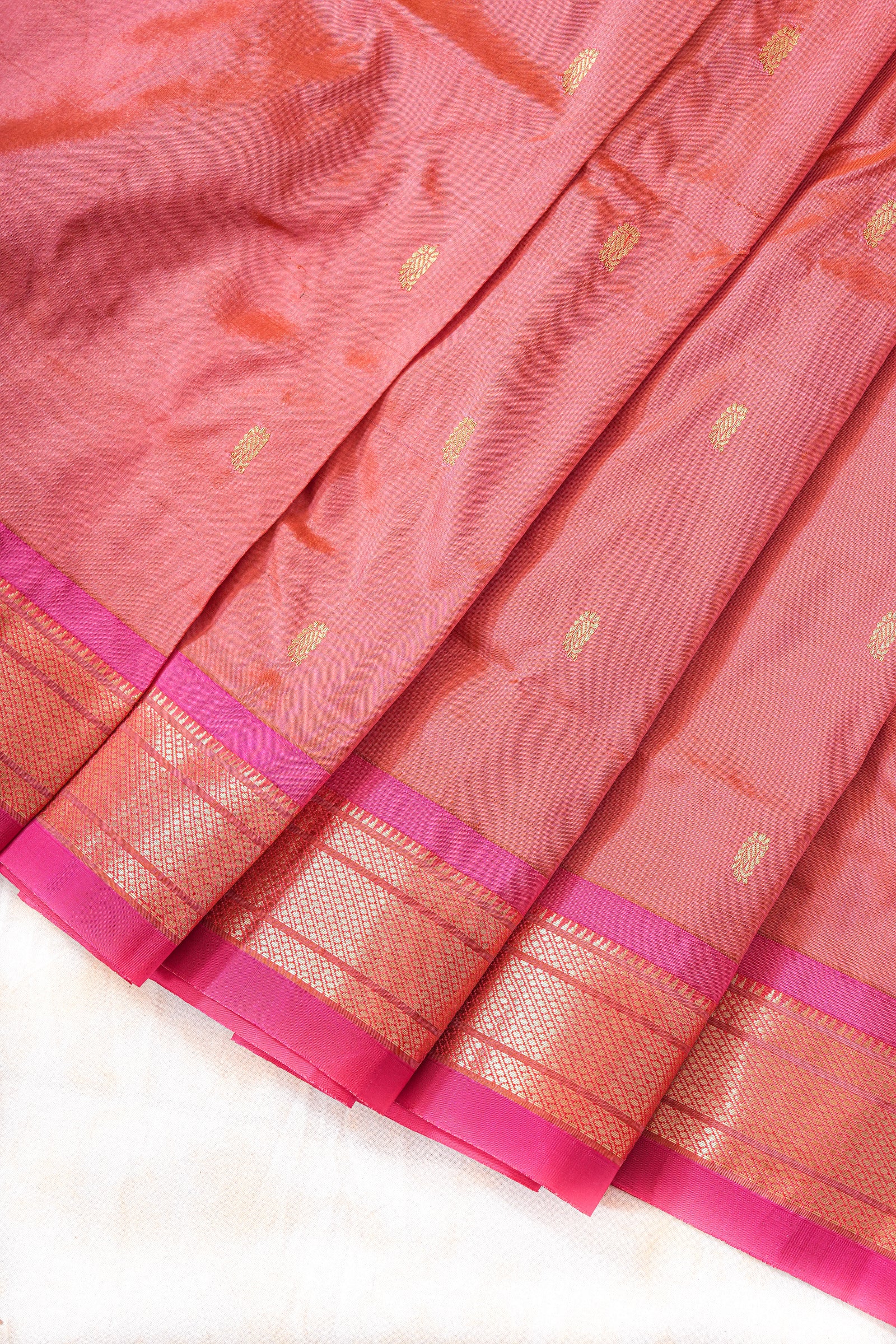 Handloom Paithani Silk Saree Classic Pallu Aboli – House Of