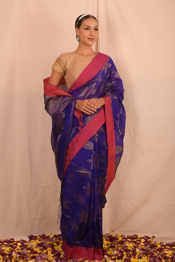Handwoven Purple Jamdani Floral Motif Saree