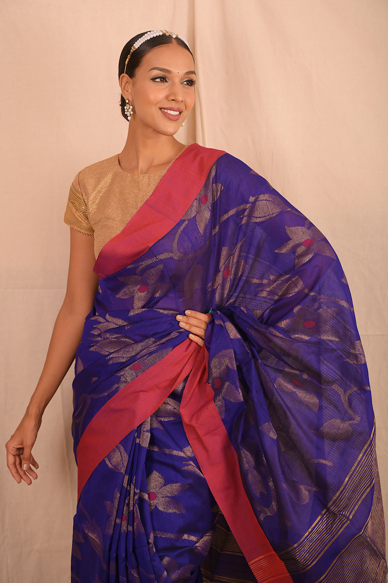 Handwoven Purple Jamdani Floral Motif Saree