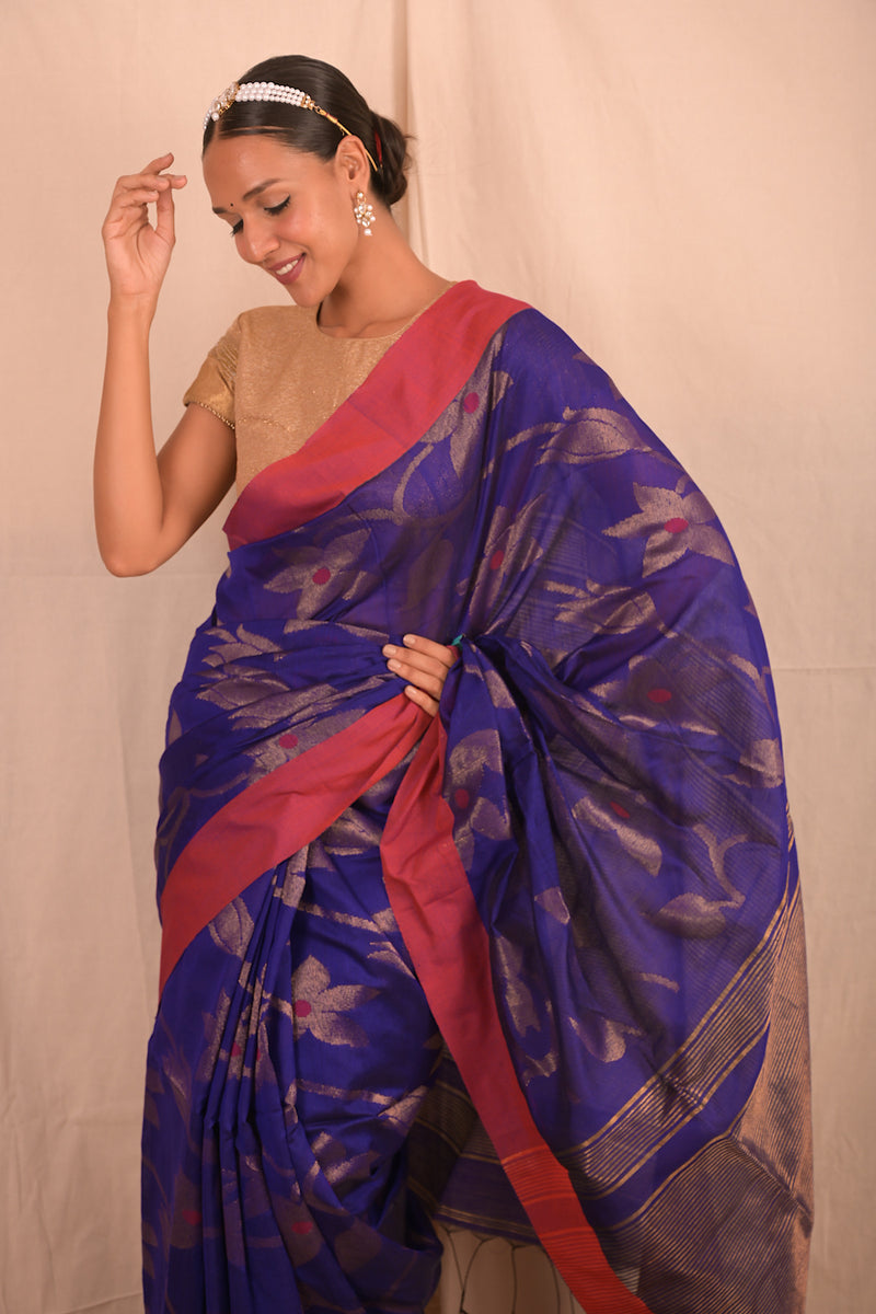 Handwoven Purple Jamdani Floral Motif Saree