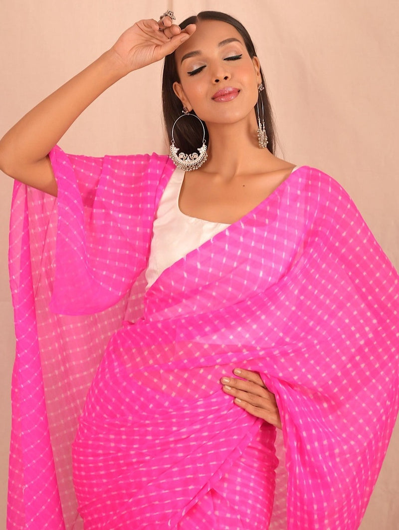 Buy Pastel Peach Chiffon Leheriya Saree by Designer SUTRA ATTIRE for Women  online at Kaarimarket.com
